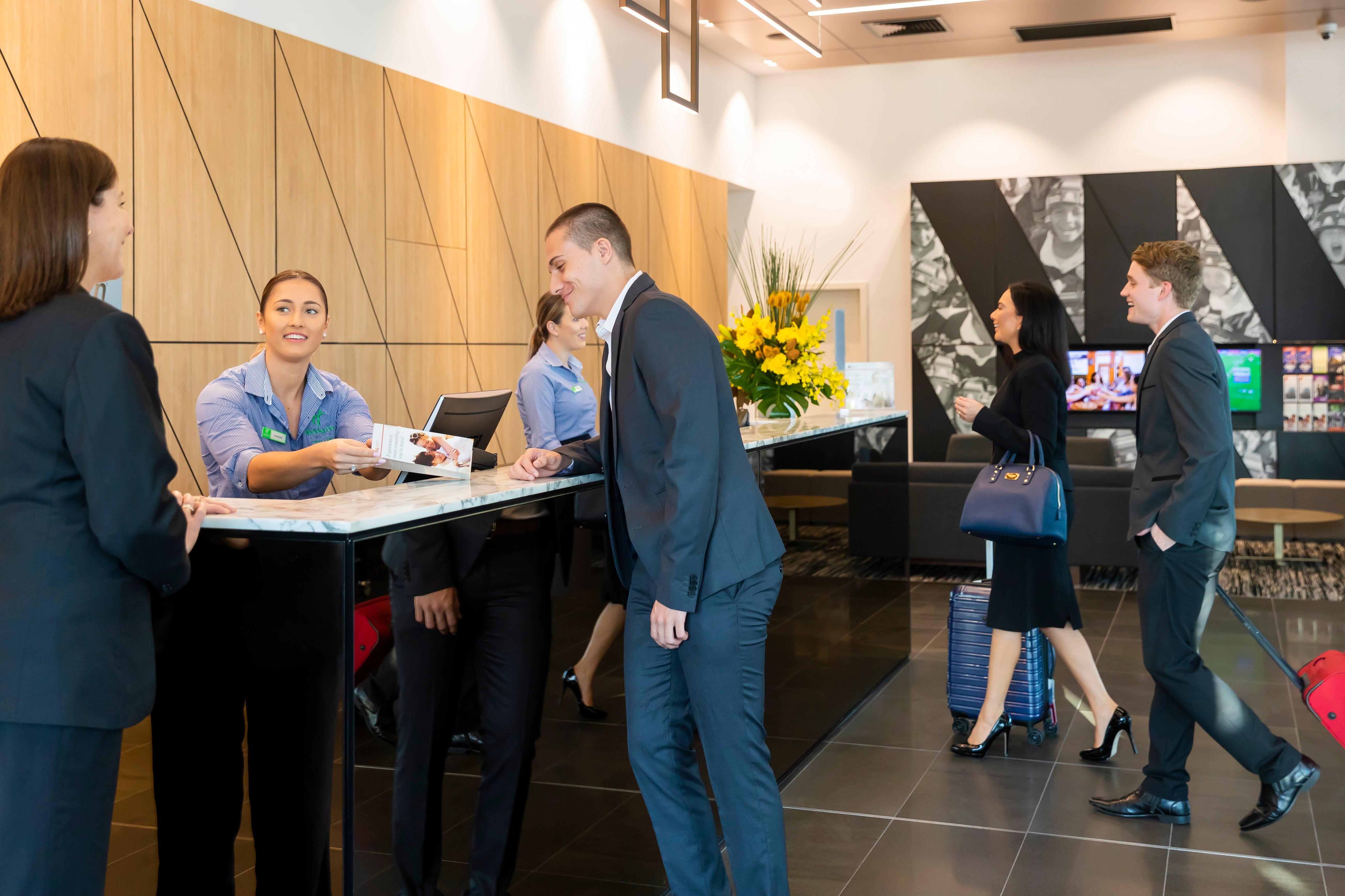 Holiday Inn Sydney St Marys By Ihg Exterior photo