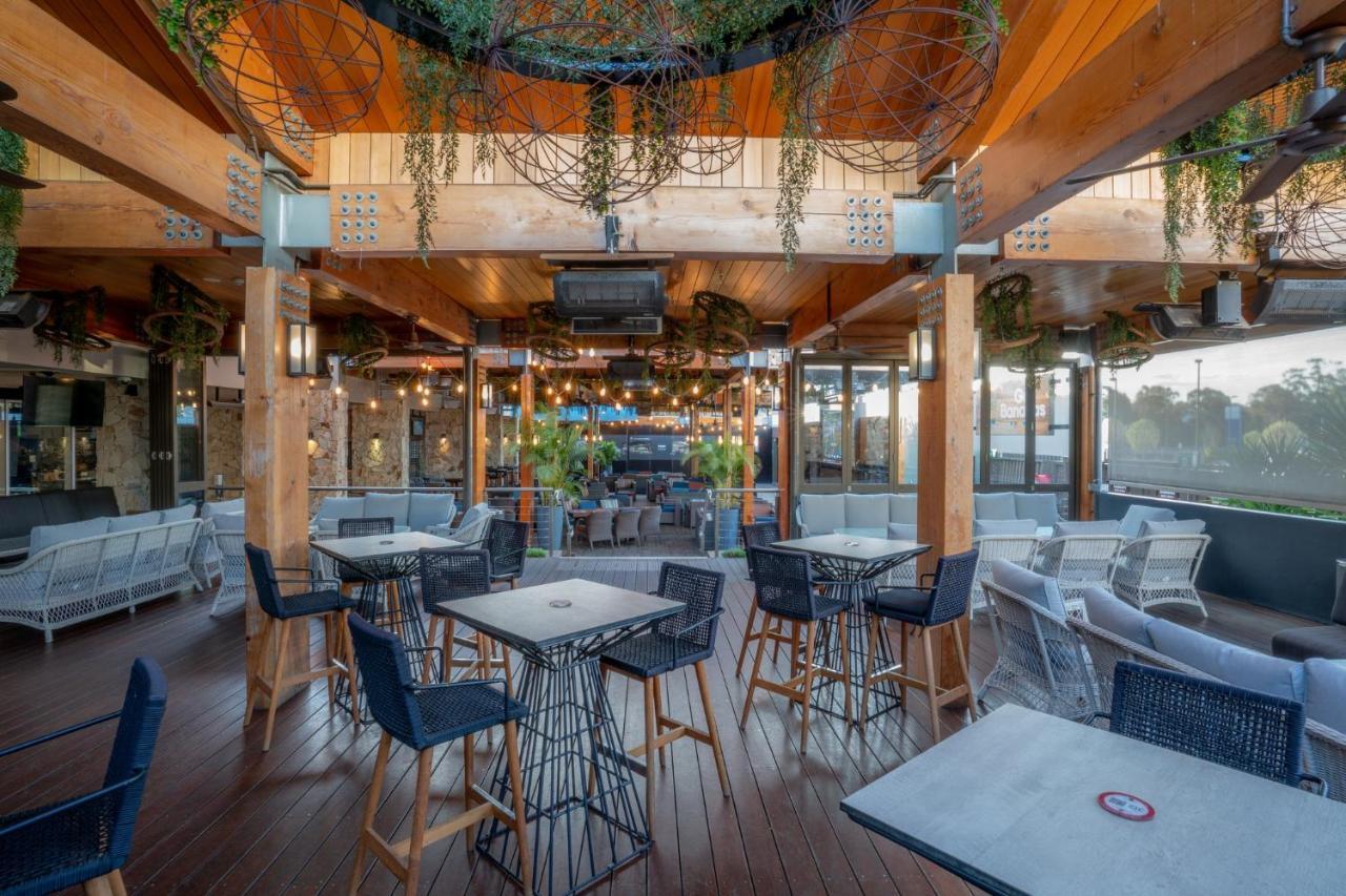 Holiday Inn Sydney St Marys By Ihg Exterior photo